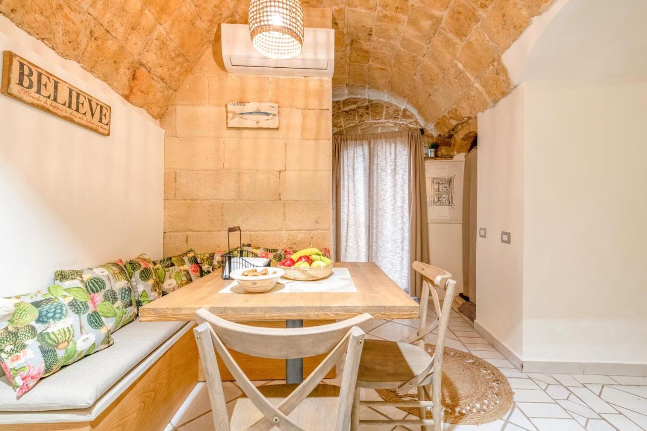 Cozy House In The Old City باري المظهر الخارجي الصورة